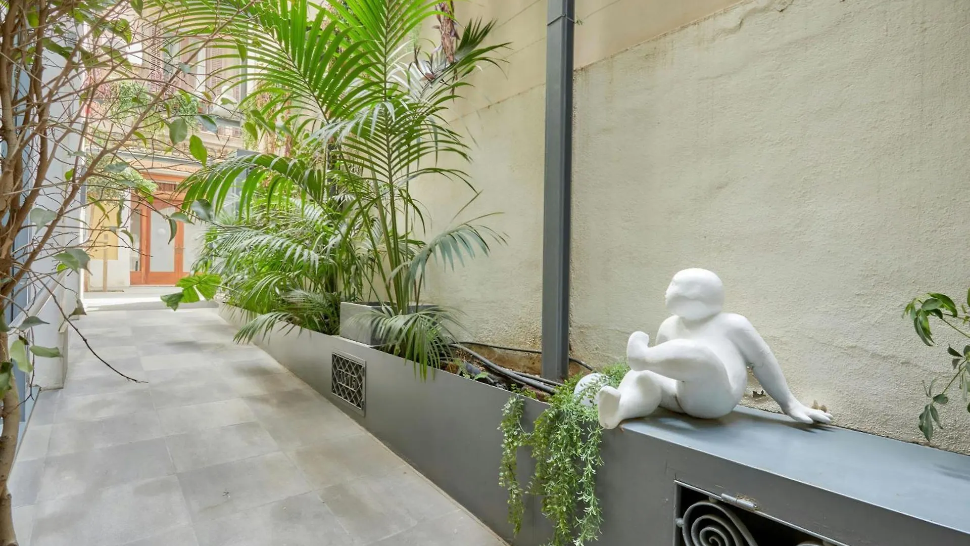 ***  La Casa Del Sol Hotel Gracia, Sonder By Marriott Bonvoy Barcelona Espanha